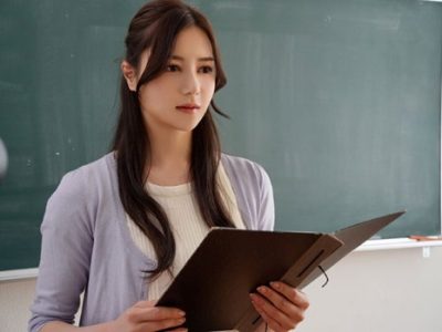 Đụ nữ giáo viên xinh đẹp lồn múp nhiều nước